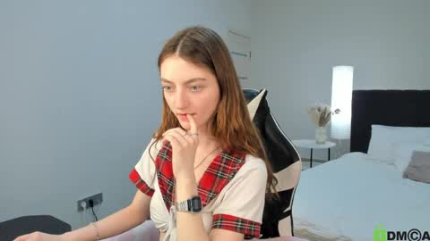 Snapshot of valenora1 chatting on May 30, 11:07 am Nora online show from May 30, 11:07 am