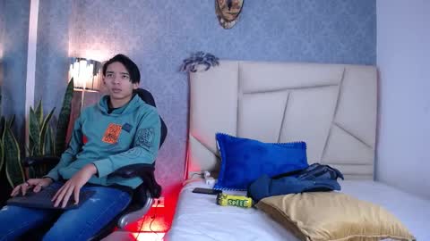 Snapshot of valenorlerot chatting on October 14, 4:46 am Valenor online show from October 14, 4:46 am