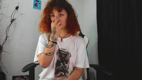 Snapshot of valent_27 chatting on December 30, 1:14 pm Valentina online show from December 30, 1:14 pm