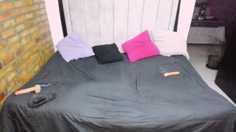 Snapshot of valenthottie chatting on May 1, 2:49 am Valentina online show from May 1, 2:49 am