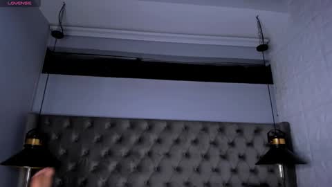 Valentin0 online show from November 12, 7:46 pm