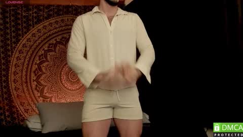 valentin_hoffman online show from February 26, 12:48 pm