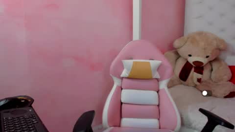 Snapshot of valentina__ortiz chatting on April 30, 3:35 am VALENTINA online show from April 30, 3:35 am