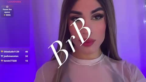 Snapshot of valentina_gaviria_ chatting on December 15, 8:19 am VALENTINA GAVIRIA online show from December 15, 8:19 am