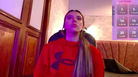 Snapshot of valentina_red18 chatting on October 24, 9:55 pm Valentina online show from October 24, 9:55 pm