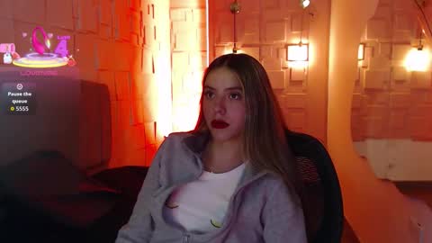 Valentina online show from November 14, 5:00 pm