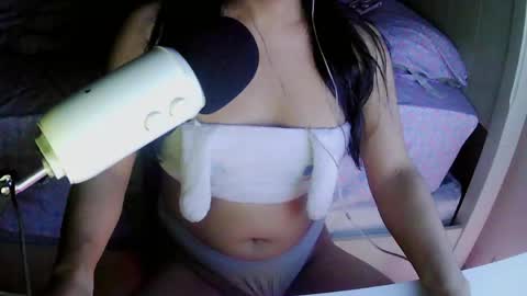 Snapshot of valentinaceleste chatting on May 9, 4:50 am Valentina Celeste online show from May 9, 4:50 am