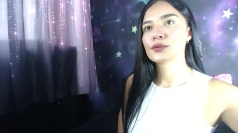 valentinarojass_ online show from February 12, 2:01 pm