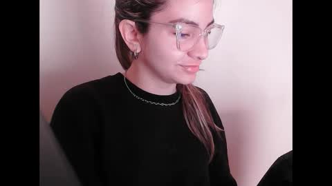 Snapshot of valentinaseleni24 chatting on September 18, 3:25 pm valentinaseleni24 online show from September 18, 3:25 pm