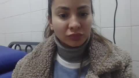 Snapshot of valentinaseleni24 chatting on June 25, 2:11 am valentinaseleni24 online show from June 25, 2:11 am