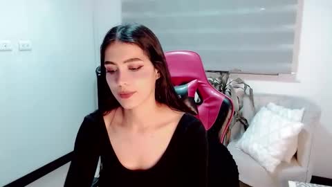 Valentina  online show from February 15, 1:13 am