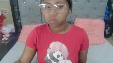 Snapshot of valentinavega18x chatting on February 24, 3:15 am valentina vega online show from February 24, 3:15 am