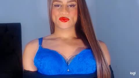 Snapshot of valentinaxxxdoll chatting on May 24, 9:09 pm VALENTINA online show from May 24, 9:09 pm