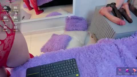 Snapshot of valentine_mia_ chatting on January 31, 7:11 pm Mia online show from January 31, 7:11 pm