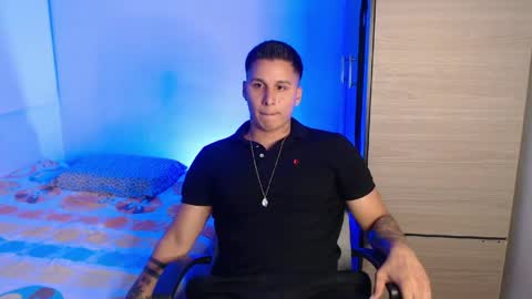 VALENTINO online show from April 17, 11:30 pm