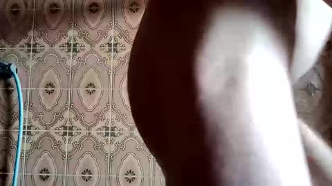 Snapshot of valentinosweet chatting on March 15, 9:48 am valentinosweet online show from March 15, 9:48 am