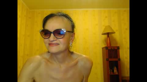 Snapshot of valenttijm3851 chatting on January 22, 12:06 am valentijm online show from January 22, 12:06 am