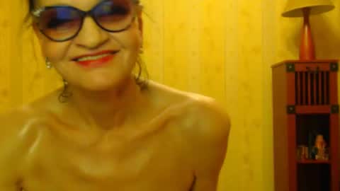 Snapshot of valenttijm3851 chatting on February 8, 9:46 pm valentijm online show from February 8, 9:46 pm
