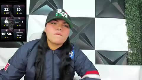 valeri_harpers4 online show from February 28, 4:02 am