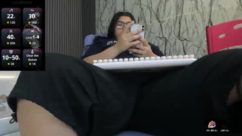 Snapshot of valeri_harpers4 chatting on May 29, 3:21 pm valeri_harpers4 online show from May 29, 3:21 pm