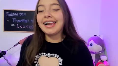 valeria online show from April 9, 5:18 am