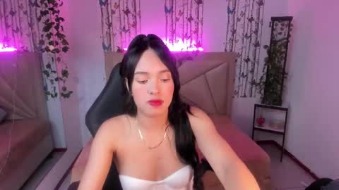 Snapshot of valeria_dark_ chatting on February 21, 7:59 pm valeria online show from February 21, 7:59 pm