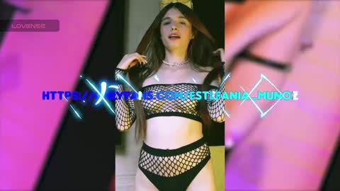 Snapshot of valeria_mendozza chatting on December 11, 3:56 am   online show from December 11, 3:56 am