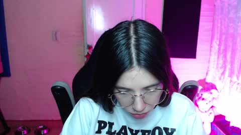 Snapshot of valeria_mendozza chatting on January 12, 4:31 am   online show from January 12, 4:31 am