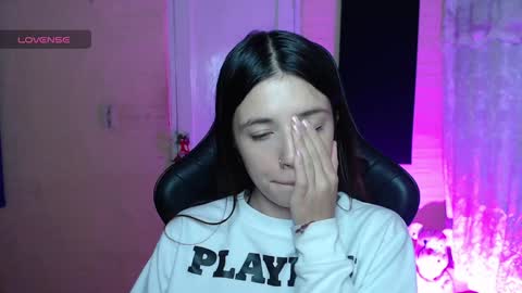 Snapshot of valeria_mendozza chatting on February 5, 8:43 am   online show from February 5, 8:43 am