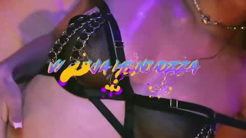 Snapshot of valeria_mendozza chatting on March 7, 4:57 am   online show from March 7, 4:57 am