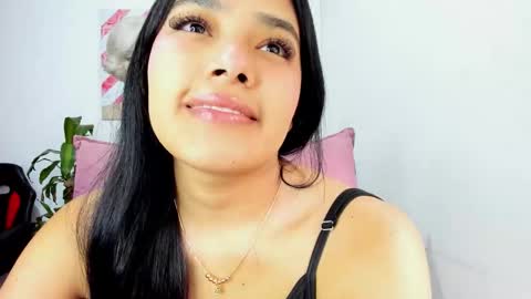 Snapshot of valeria_miller69 chatting on December 5, 1:52 pm valeria_miller69 online show from December 5, 1:52 pm