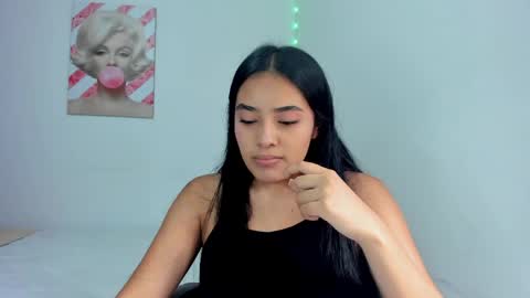 Snapshot of valeria_miller69 chatting on May 22, 2:44 pm valeria_miller69 online show from May 22, 2:44 pm
