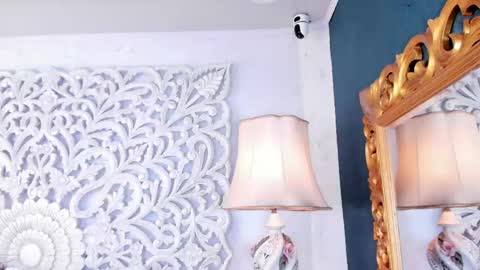 Snapshot of valeria_restrepo chatting on June 4, 6:14 pm Valeria online show from June 4, 6:14 pm