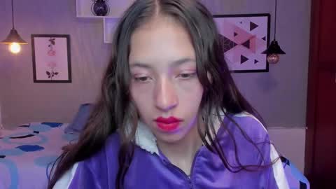 Snapshot of valeria_rossi7 chatting on February 17, 5:43 pm Valeria online show from February 17, 5:43 pm