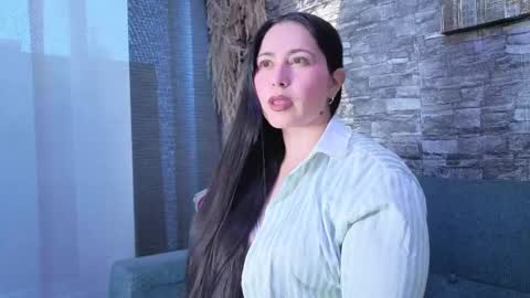 Snapshot of valeria_vg chatting on May 9, 11:26 am valeria_vg online show from May 9, 11:26 am