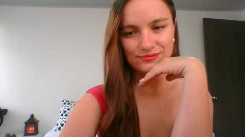 valeriafrannco online show from May 5, 9:34 pm