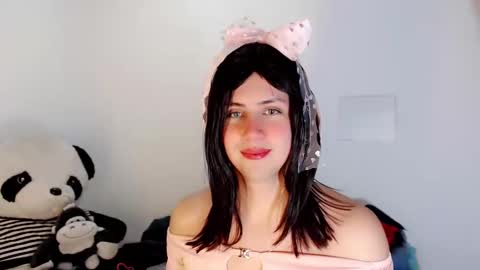 valeriagill_ online show from October 13, 10:10 pm