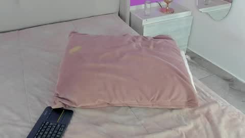 Valeria online show from December 18, 12:00 pm