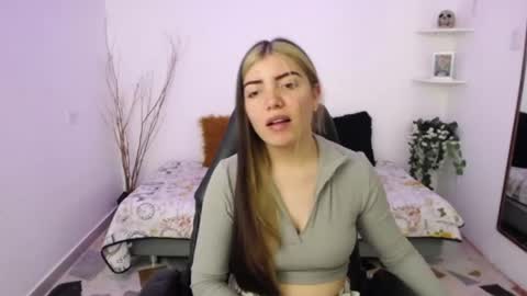 Valeria online show from May 7, 1:44 am