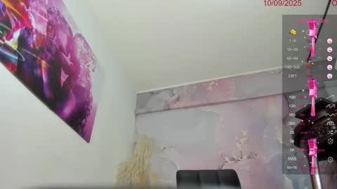 Snapshot of valeriaqueents chatting on September 10, 1:33 pm online show from September 10, 1:33 pm