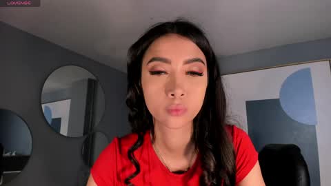 Snapshot of valeriavelvet chatting on May 14, 12:01 pm Vale online show from May 14, 12:01 pm