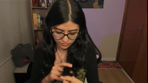 Val  online show from February 3, 2:21 am