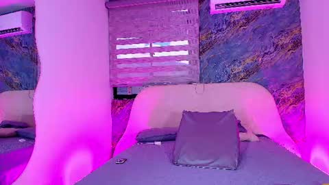 Snapshot of valerie_arias chatting on June 20, 7:16 pm Valerie online show from June 20, 7:16 pm