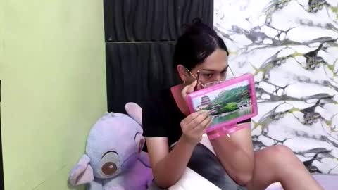 Snapshot of valerie_lure chatting on June 2, 6:26 am addy online show from June 2, 6:26 am