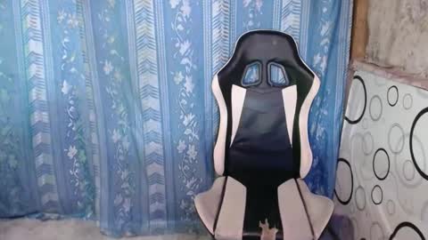 Snapshot of valerie_sensual chatting on December 10, 5:28 am valerie_sensual online show from December 10, 5:28 am