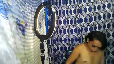 Snapshot of valerie_sensual chatting on January 24, 5:21 am valerie_sensual online show from January 24, 5:21 am