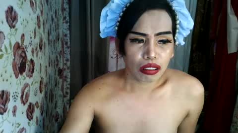Snapshot of valerie_sensual chatting on July 20, 3:43 am valerie_sensual online show from July 20, 3:43 am