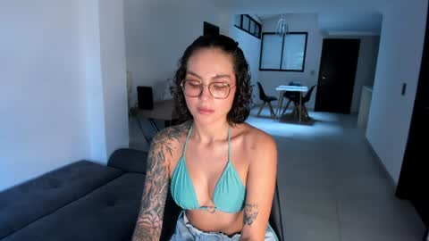 Snapshot of valerieaustin chatting on July 1, 4:18 pm call me Val online show from July 1, 4:18 pm