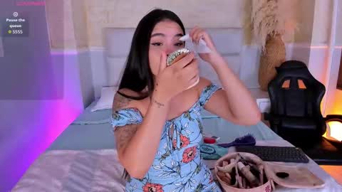 Snapshot of valeriekhaleesi chatting on March 1, 8:11 pm valeriekhaleesi online show from March 1, 8:11 pm