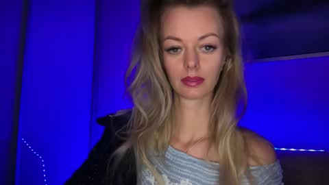 Valerie  online show from January 19, 11:03 am